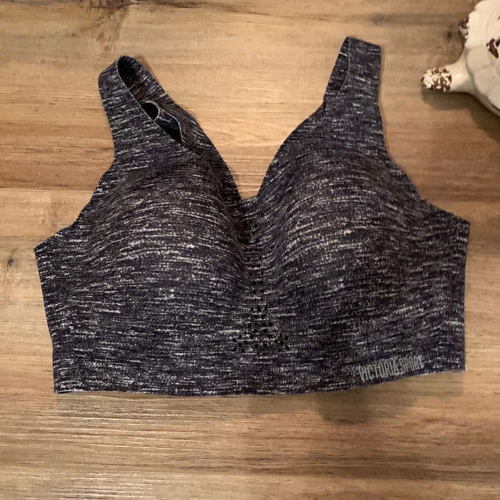 Heathered Navy Wireless Sports Bra